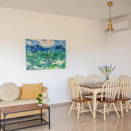 Apartment Hillside Seaview