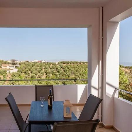 Hillside Seaview * ستالوس